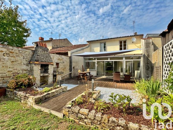 Maison à vendre 6 pièces 122 m² Aigre