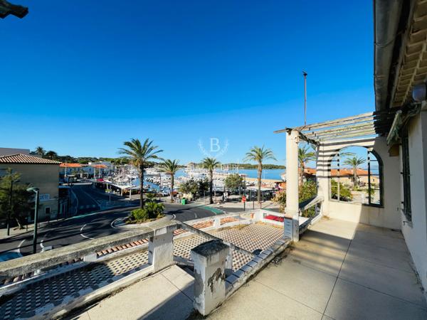 Le brusc (83140) LE BRUSC BATISSE - 223 M² - A Rénover