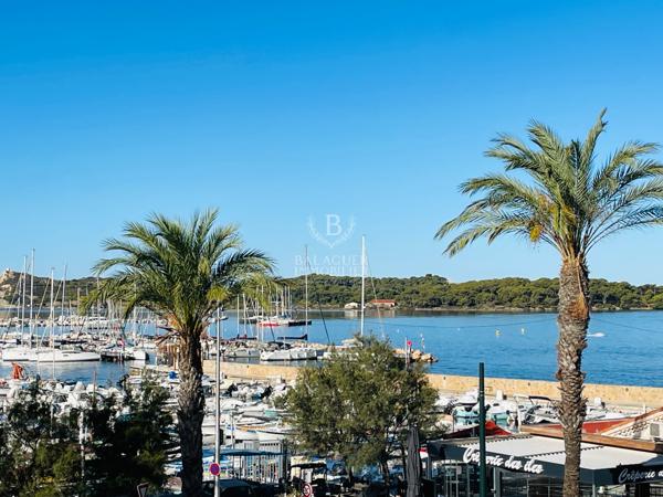 Le brusc (83140) LE BRUSC BATISSE - 223 M² - A Rénover