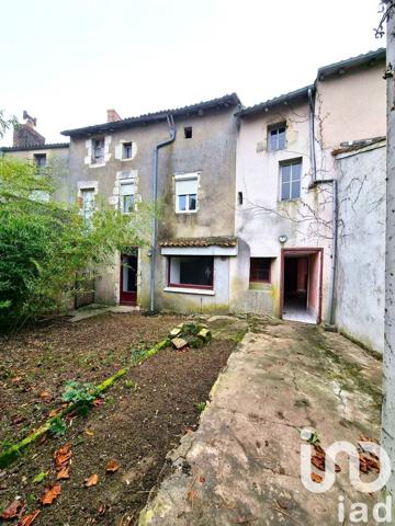 Maison de village 8 pièces de 192 m² à Thénezay (79390)