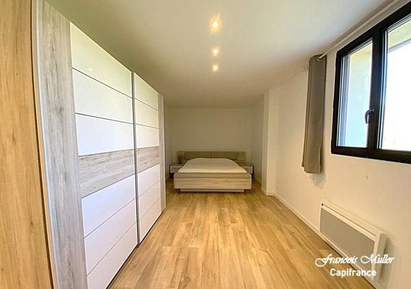 A proximité de Banon, belle Maison d'Hôtes de 268 m2 (+130 m2) en pleine campagne