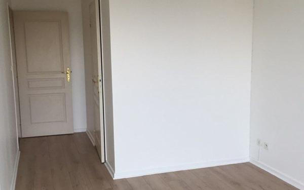 Appartement à louer    4 pièces • 91,62 m2 Tassin-la-Demi-Lune