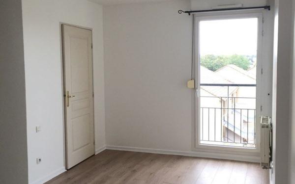 Appartement à louer    4 pièces • 91,62 m2 Tassin-la-Demi-Lune