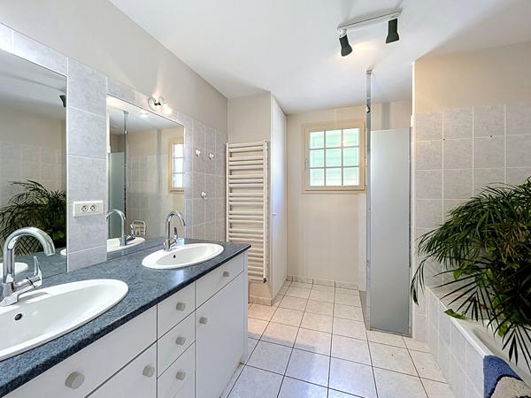 Maison plain-pied 3 chambres 10 minutes de Fontenay le comte