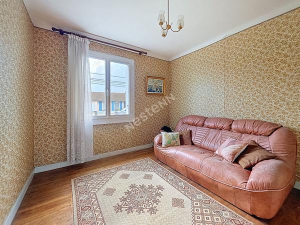 Maison A VENDRE à Drain, 3 chambres, sous-sol et pièce indépendante