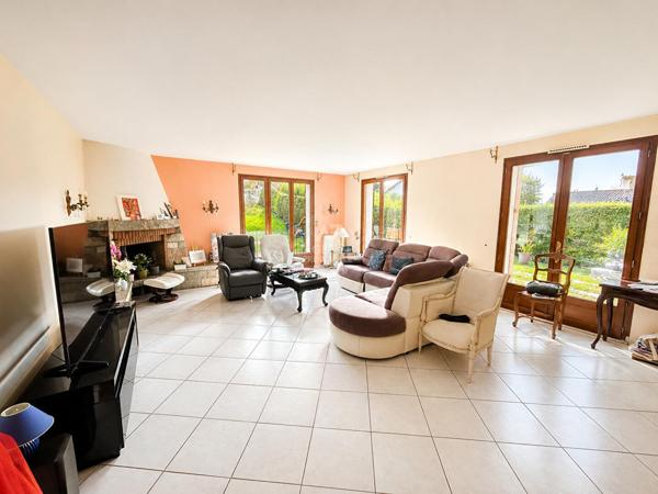 Maison Triel Sur Seine 6 pièce(s) 179 m2 €529 000 ** - Référence 1124