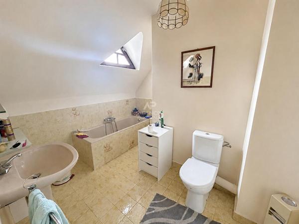 Maison Triel Sur Seine 6 pièce(s) 179 m2 €529 000 ** - Référence 1124