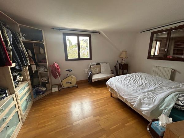 Maison Triel Sur Seine 6 pièce(s) 179 m2 €529 000 ** - Référence 1124