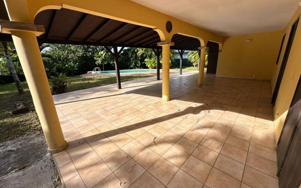 Maison à vendre    6 pièces •  Petit-Bourg