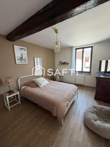 Masion atypique avec de beaux volumes 215 m2