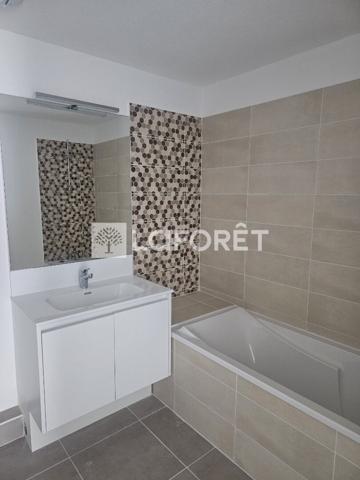 Location appartement Agde - 3 pièce(s) - 69 m² - 800 €/mois