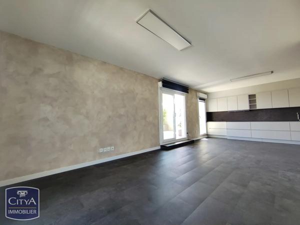 Appartement à vendre 3 pièces 69.1m² Nîmes (30000)