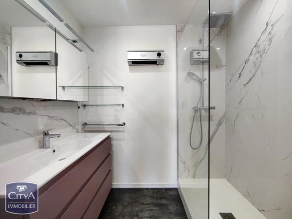 Appartement à vendre 3 pièces 69.1m² Nîmes (30000)