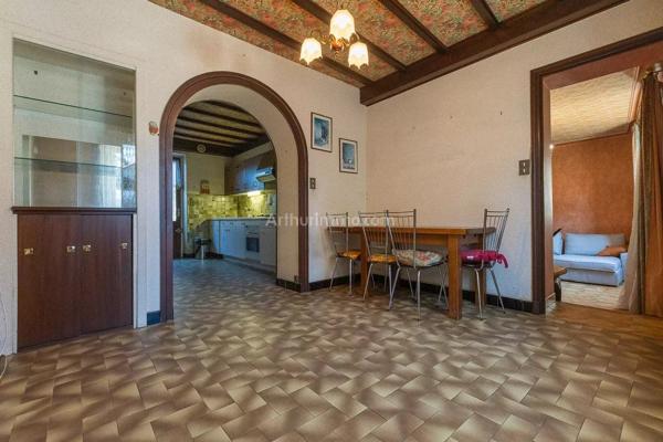 Vente                                                      Maison de village
                        
                                         102 m2                     à Morestel