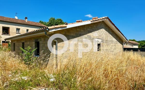 Maison à vendre    2 pièces •  Ruoms