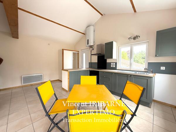 Saintes (17100) Ensemble Immobilier, 3 chambres, Studio Indépendant, Double Garage et Piscine