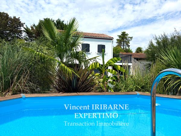 Saintes (17100) Ensemble Immobilier, 3 chambres, Studio Indépendant, Double Garage et Piscine