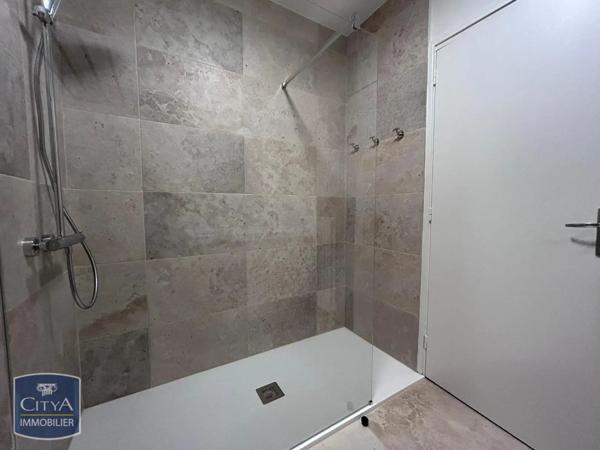 Appartement à louer 3 pièces 75.44m²