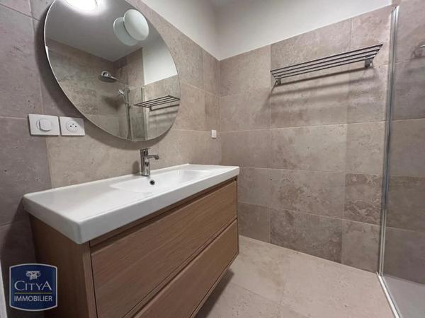 Appartement à louer 3 pièces 75.44m²