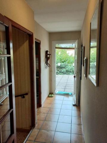 Vrai potentiel pour cette maison de ville et son jardin