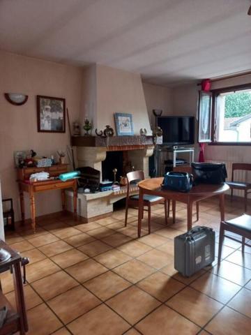 Vrai potentiel pour cette maison de ville et son jardin