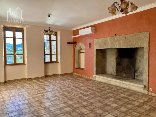 Location                                                      Appartement
                        
                     3 pièces                      87 m2                     à Sévérac-d'Aveyron