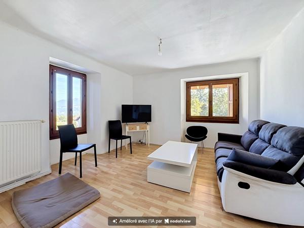 Fonds De Commerce
        
        - 152 m² 138 000 € *
