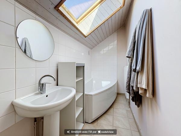 Fonds De Commerce
        
        - 152 m² 138 000 € *