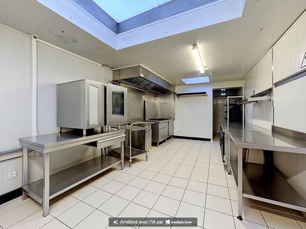 Fonds De Commerce
        
        - 152 m² 138 000 € *