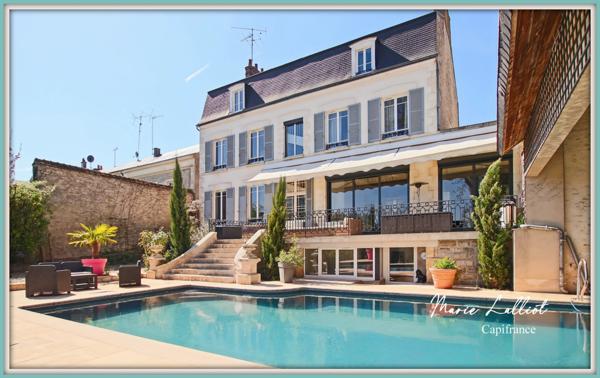 Maison à vendre 11 pièces PITHIVIERS (45), 265m², 5 chambres, séjour 45m², piscine, garage, parc arboré de 2500m², sous-sol
