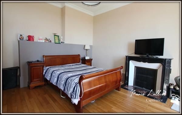 Maison à vendre 11 pièces PITHIVIERS (45), 265m², 5 chambres, séjour 45m², piscine, garage, parc arboré de 2500m², sous-sol