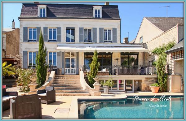 Maison à vendre 11 pièces PITHIVIERS (45), 265m², 5 chambres, séjour 45m², piscine, garage, parc arboré de 2500m², sous-sol