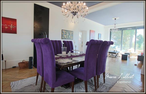 Maison à vendre 11 pièces PITHIVIERS (45), 265m², 5 chambres, séjour 45m², piscine, garage, parc arboré de 2500m², sous-sol