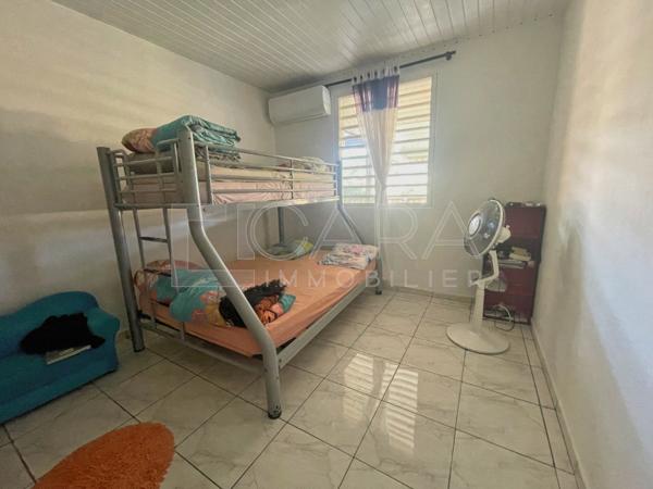 Location Maison 5 Pièce(s) MACOURIA (97355) 1 905 €