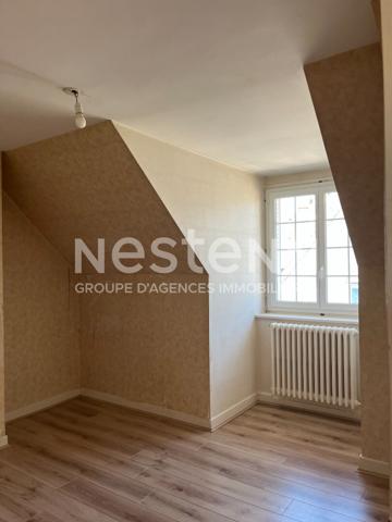Appartement * 66 M² * 19200 Ussel * 387  € * 150  € * 537  €