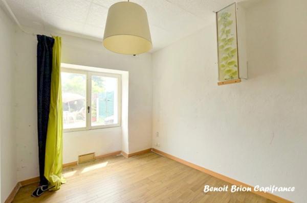 Maison de caractère 120 m² – 5 chambres – Dépendance 50 m² – Proche Rennes