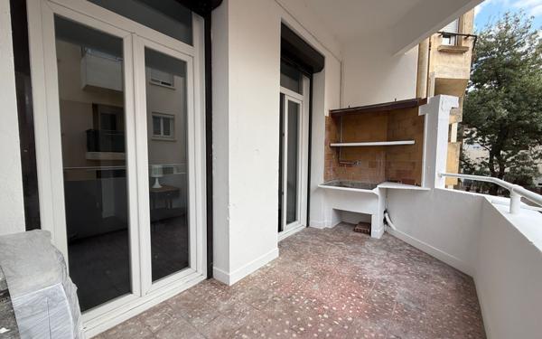 Appartement à louer    4 pièces •  Perpignan