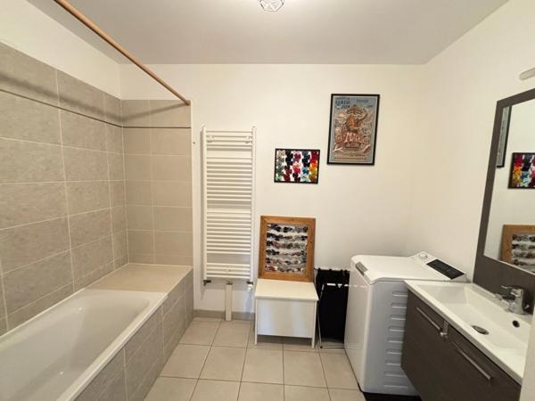 Appartement à vendre 77m² 4 pièces à MASSY (91) quartier Atlantis, à 100m de Massy-Palaiseau