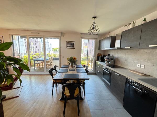 Appartement à vendre 77m² 4 pièces à MASSY (91) quartier Atlantis, à 100m de Massy-Palaiseau