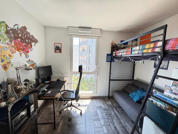 Appartement à vendre 77m² 4 pièces à MASSY (91) quartier Atlantis, à 100m de Massy-Palaiseau