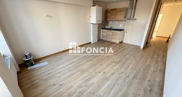 Location Appartement 4 pièces 66.01 m² - Tournon-sur-rhône 07300