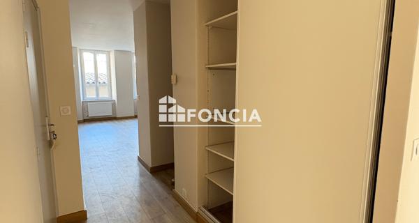 Location Appartement 4 pièces 66.01 m² - Tournon-sur-rhône 07300