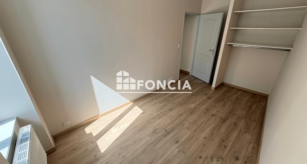 Location Appartement 4 pièces 66.01 m² - Tournon-sur-rhône 07300