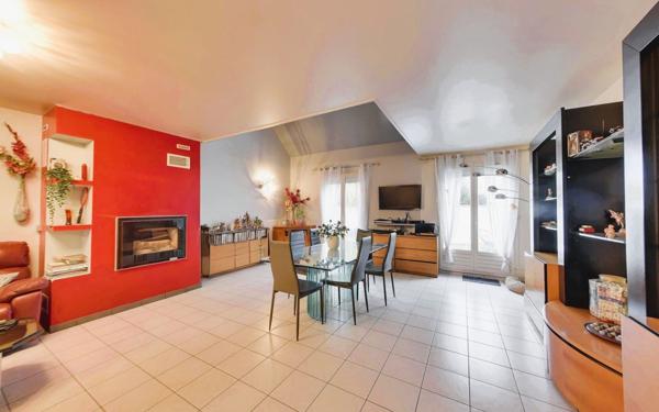 Maison à vendre    6 pièces •  Villepinte