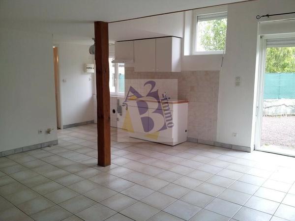 Location maison de village Brie (16590), 78.11m² avec 5 pièce(s) dont 2 chambre(s). Agence Allard Brimeaud