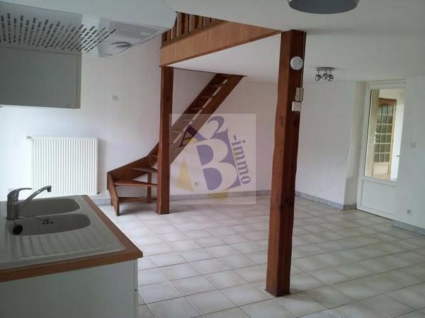 Location maison de village Brie (16590), 78.11m² avec 5 pièce(s) dont 2 chambre(s). Agence Allard Brimeaud