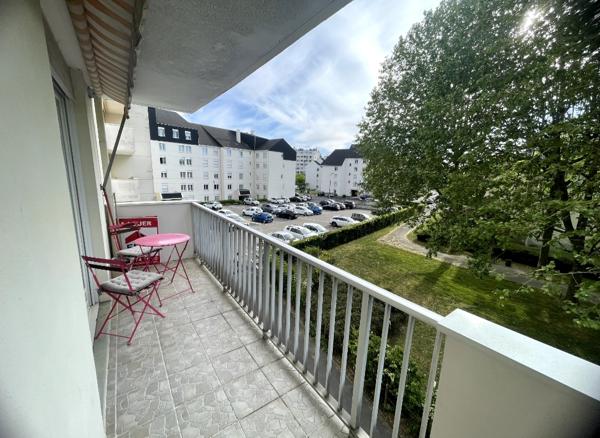 Studio Saint Cyr Sur Loire avec balcon et parking
