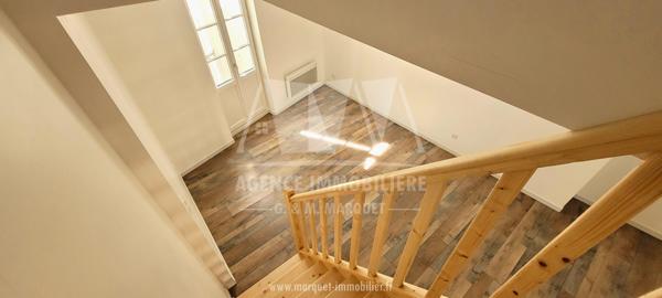 ANGOULEME CENTRE-VILLE - MAISON DE VILLE ENTIEREMENT RÉNOVÉE