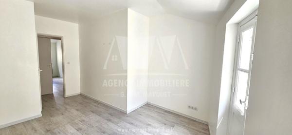 ANGOULEME CENTRE-VILLE - MAISON DE VILLE ENTIEREMENT RÉNOVÉE