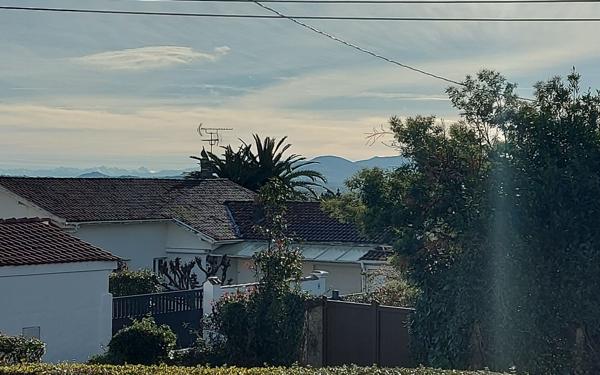 Maison à vendre    6 pièces •  Anglet